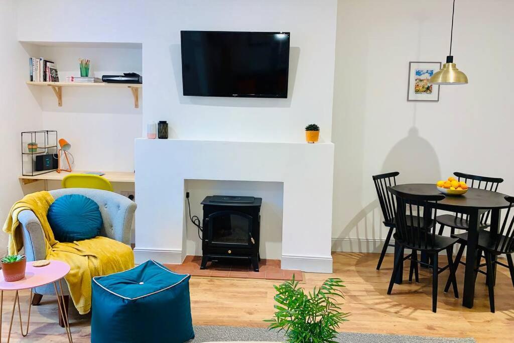 The Nook - A Stylish Apartment With Garden, Near The Beach Berwick Upon Tweed Exterior foto